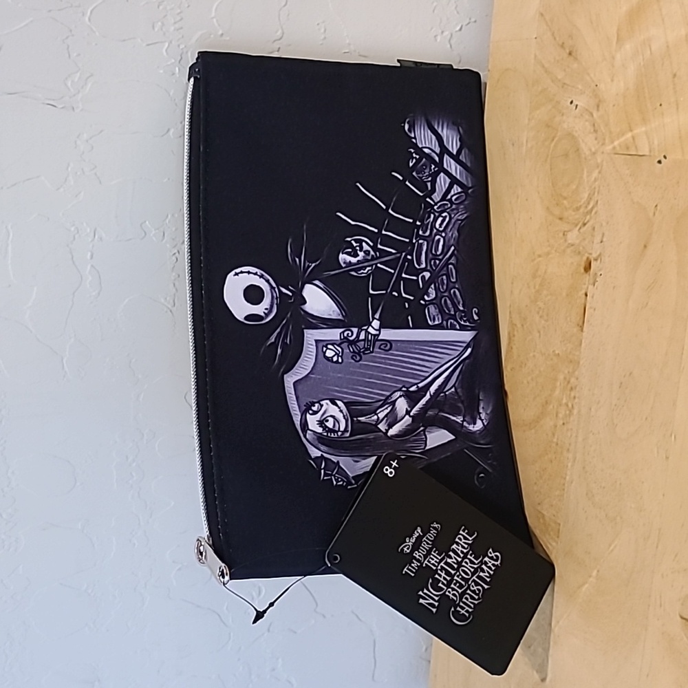 Loungefly The Nightmare Before Christmas Jack & Sally Grave Date Makeup …